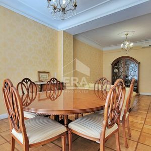 Property in Carre d'Or