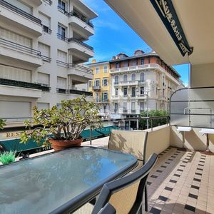 Property in Carre d'Or