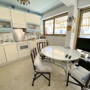 Property in Carre d'Or