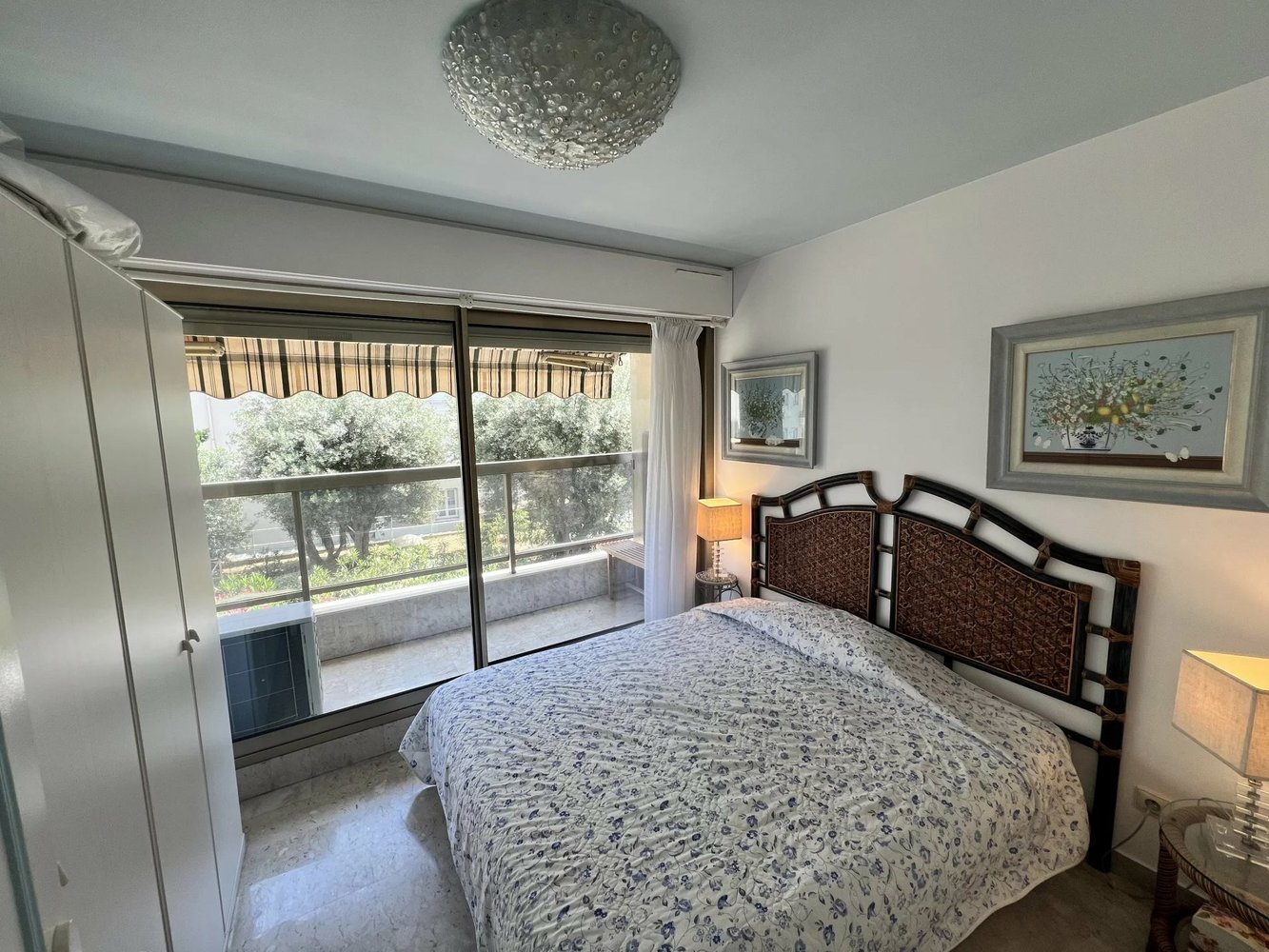 Property photo in Carre d'Or