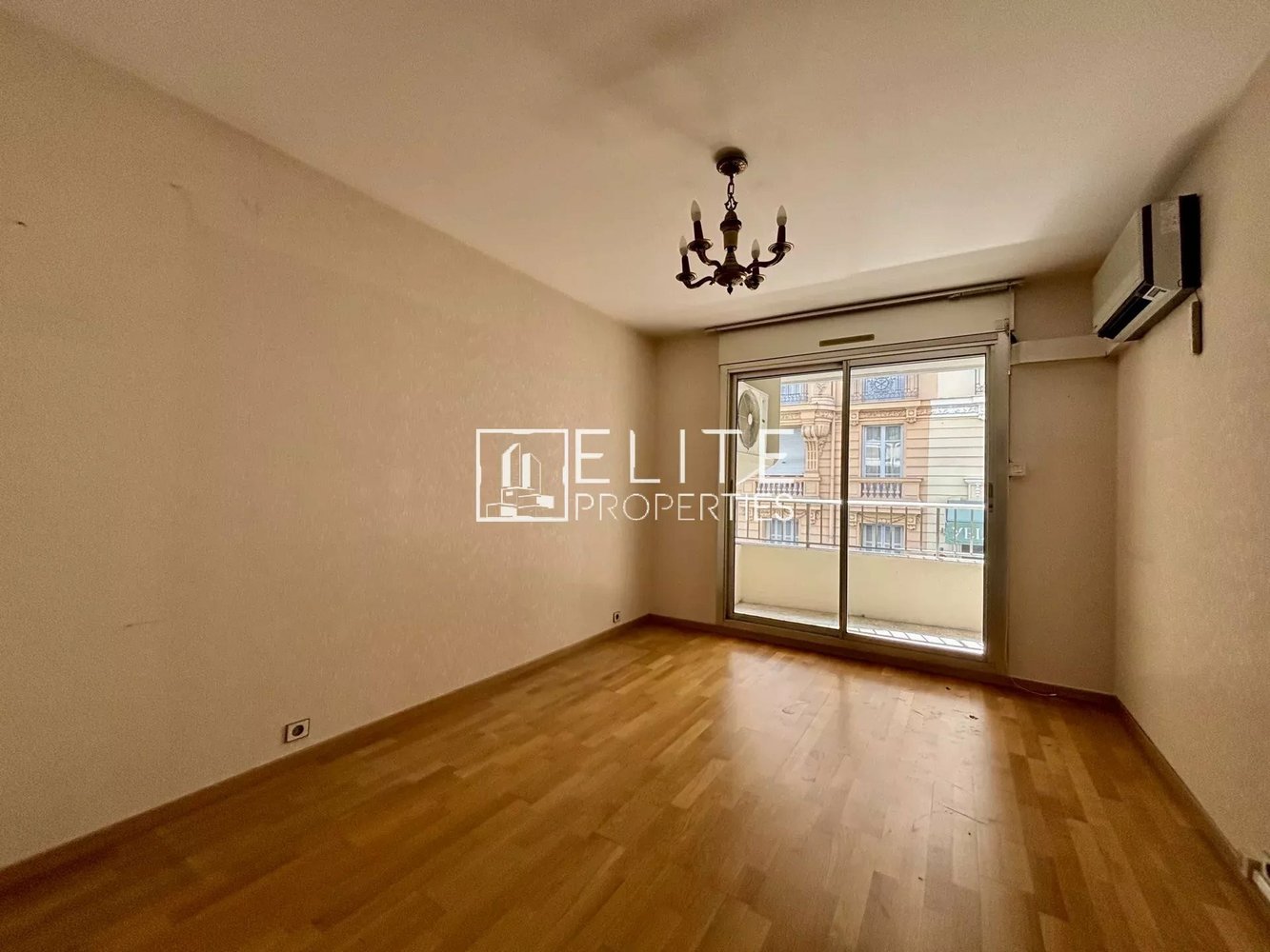 Property photo in Musicians Quarter