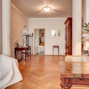 Property in Musicians Quarter