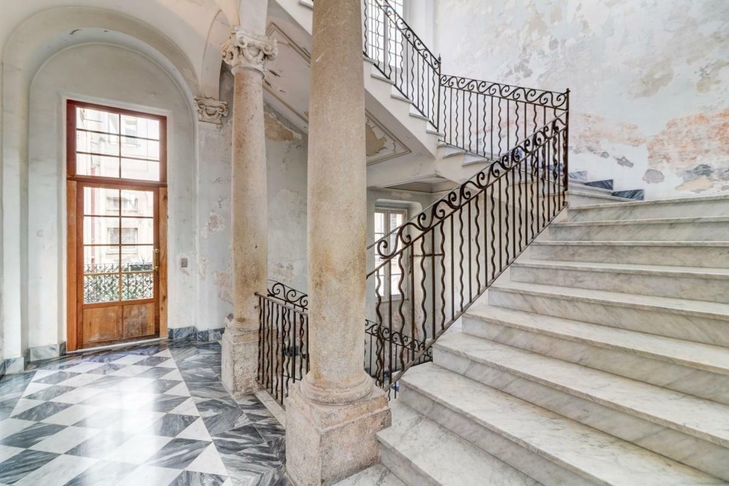 Property photo in Port