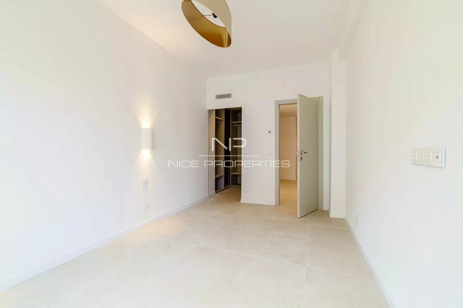 Property photo in Port