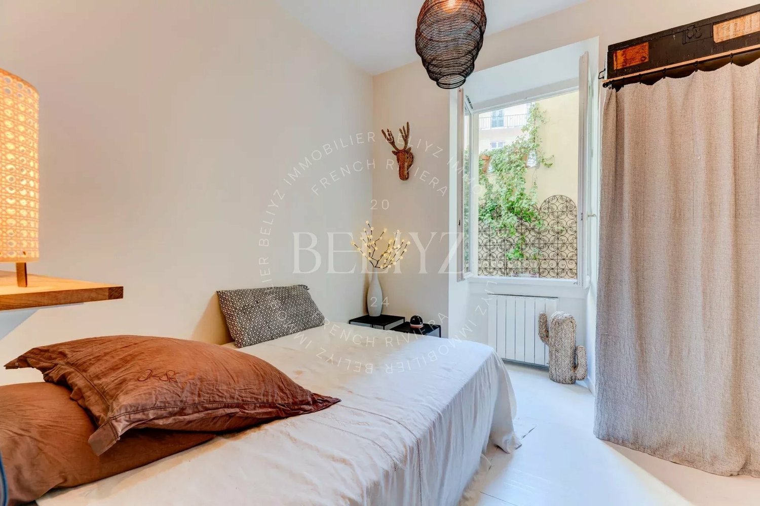 Property photo in Port