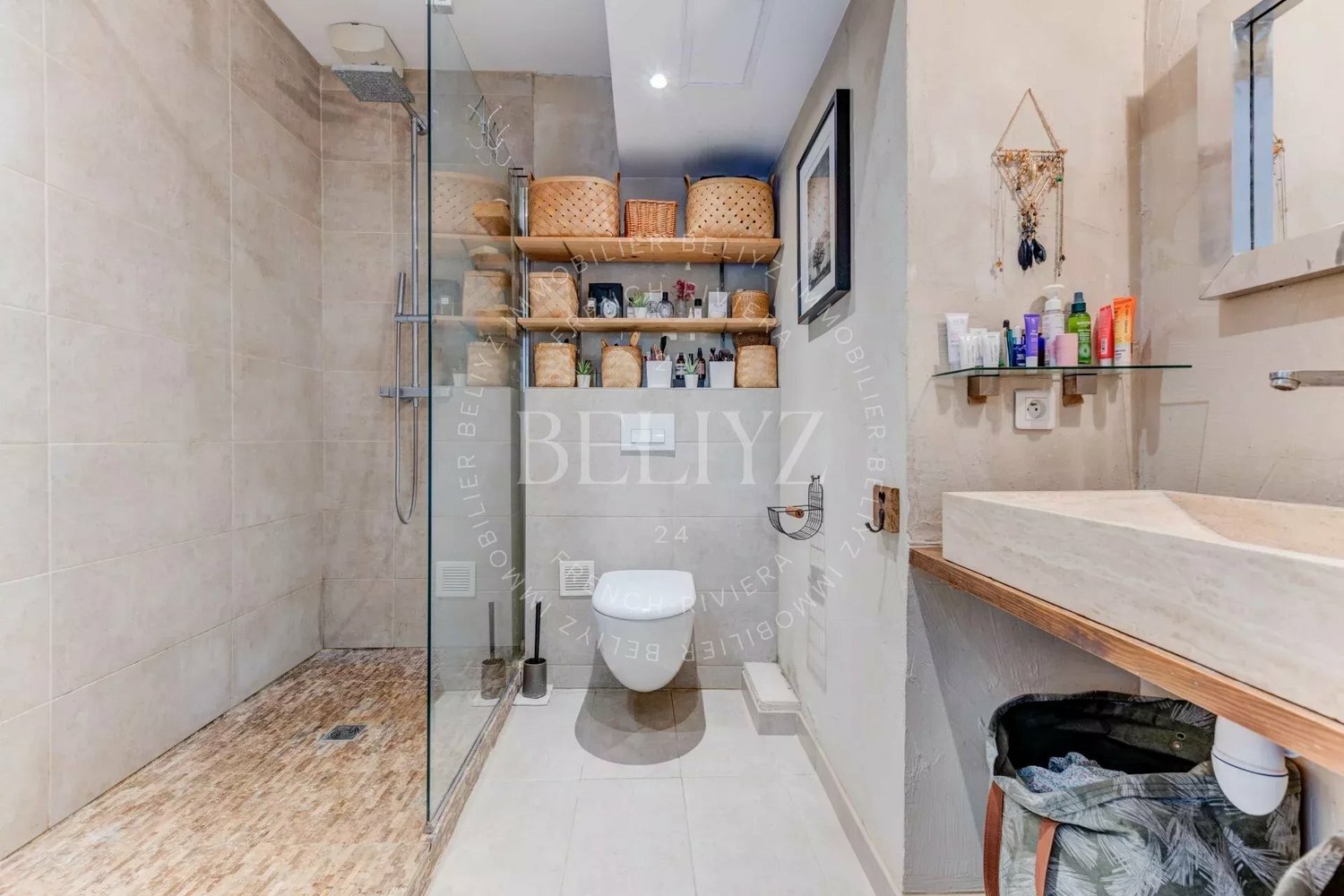 Property photo in Port