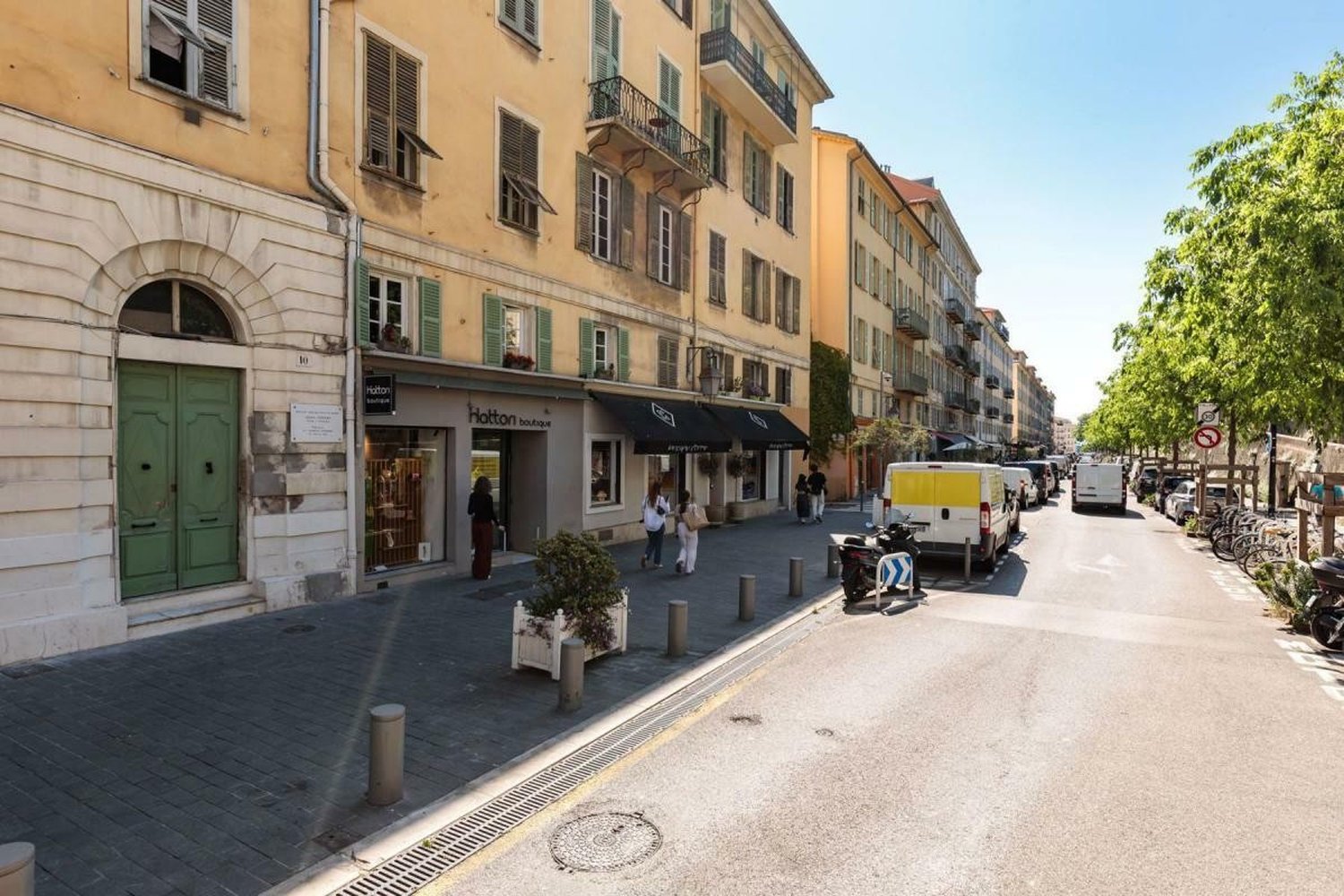 Property photo in Port