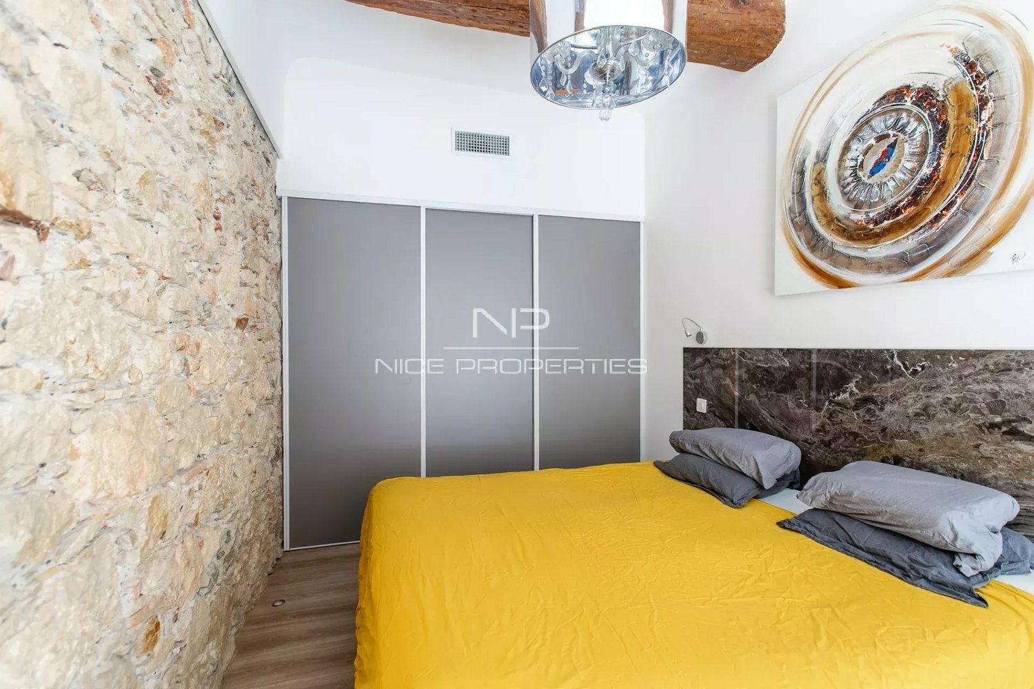 Property photo in Port