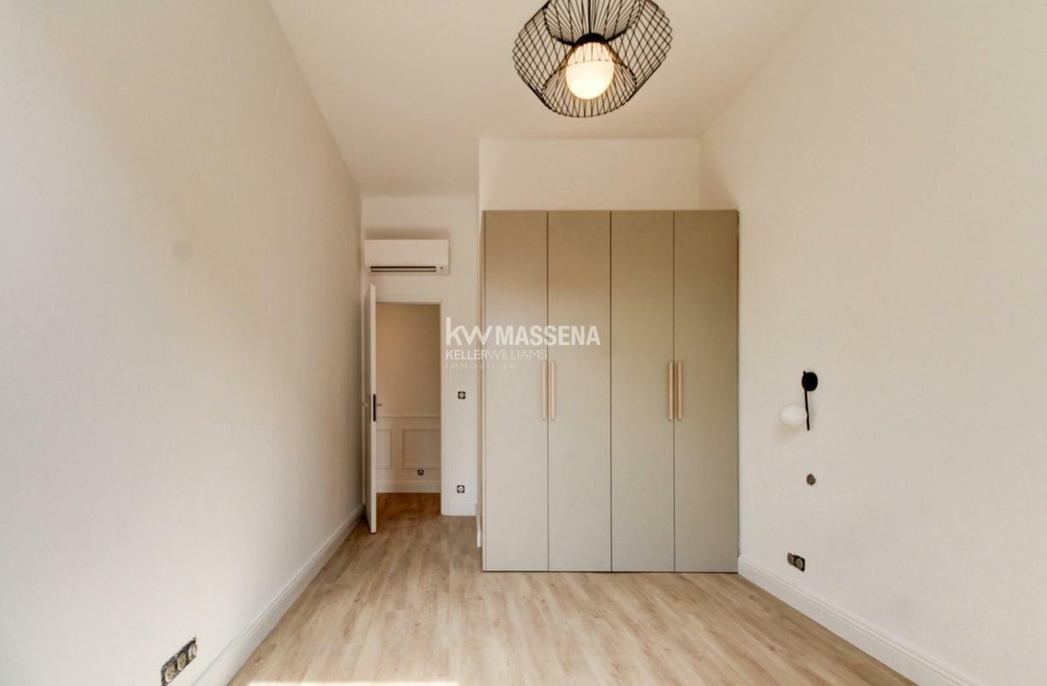 Property photo in Port