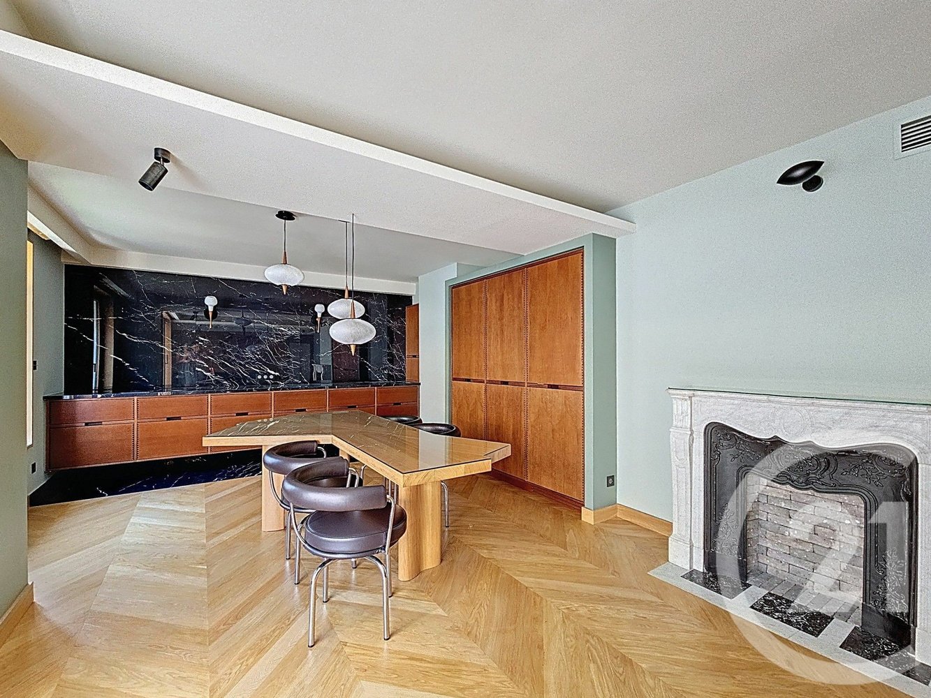 Property photo in Carre d'Argent