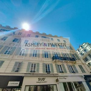 Property in Carre d'Argent