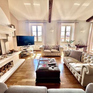 Property in Carre d'Argent