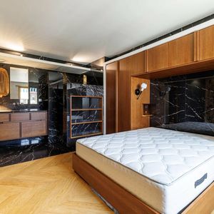 Property in Carre d'Argent