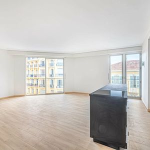 Property in Carre d'Argent