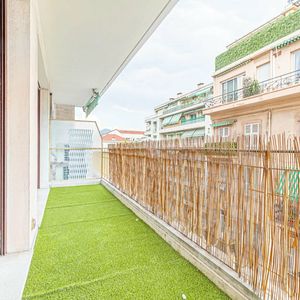 Property in Carre d'Argent