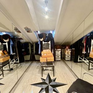 Property in Carre d'Argent