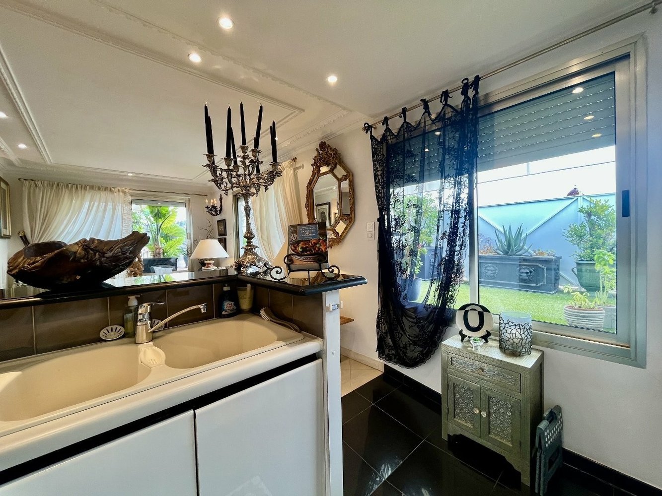 Property photo in Carre d'Argent