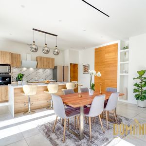 Property in Carre d'Argent