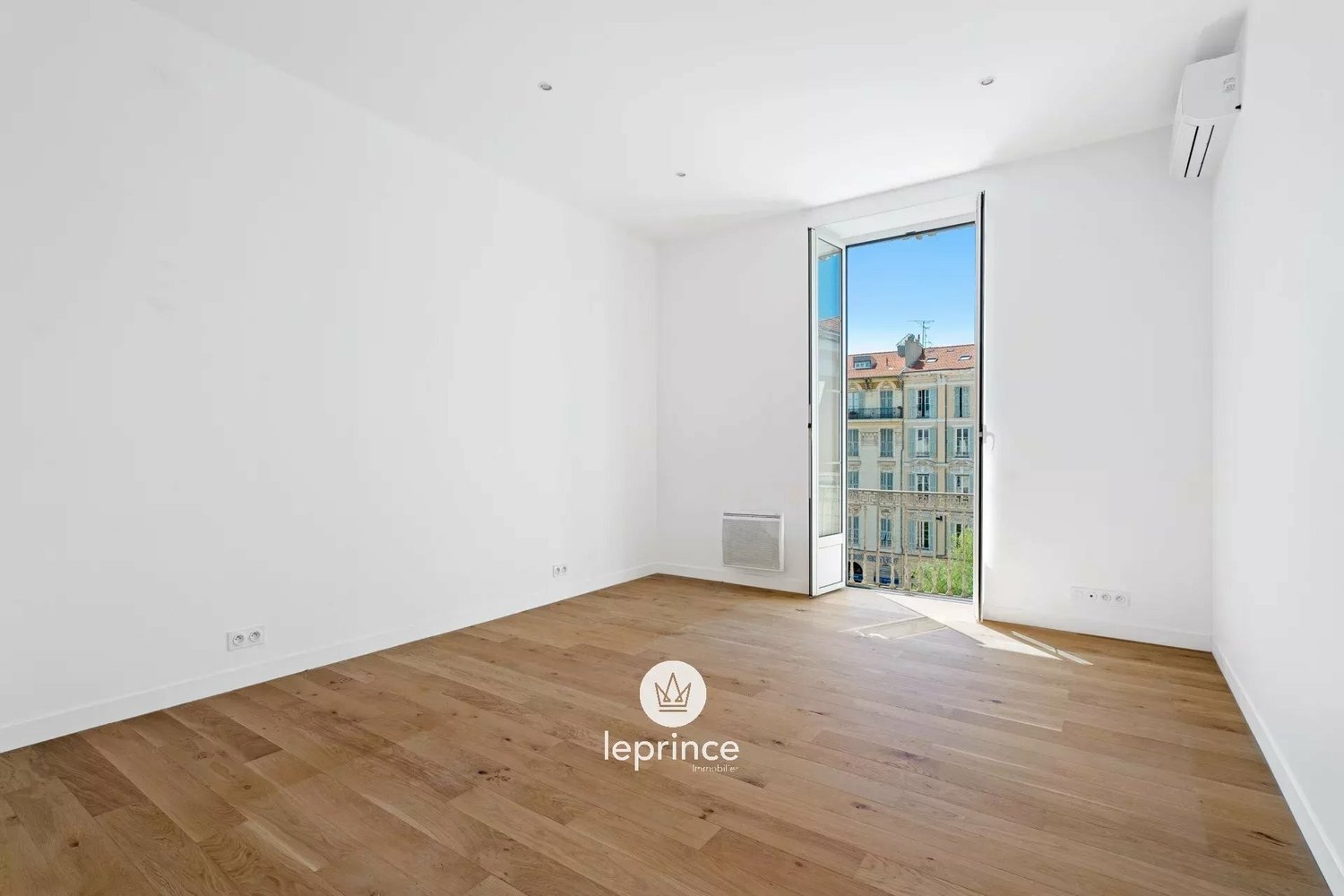 Property photo in Carre d'Argent