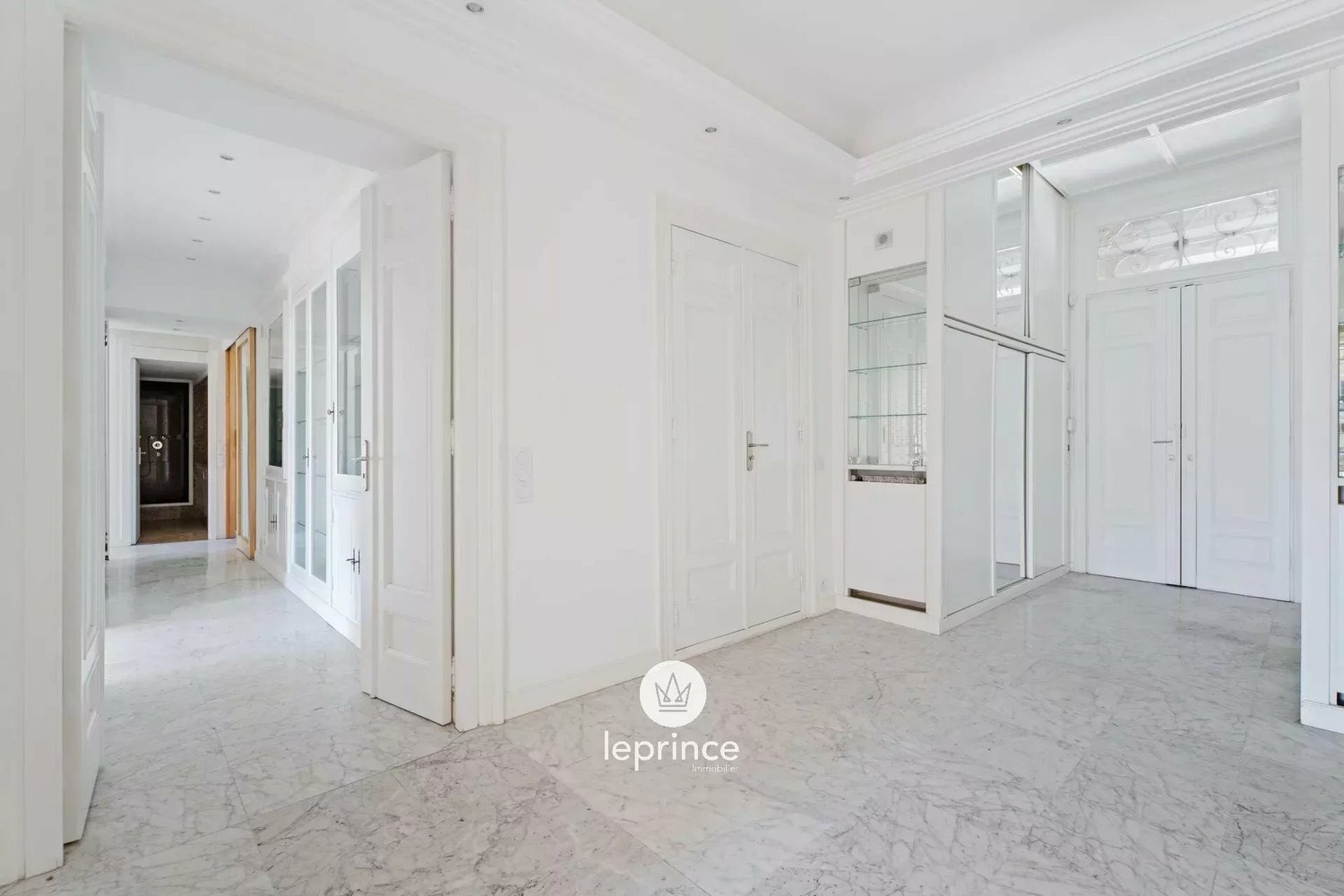 Property photo in Carre d'Argent