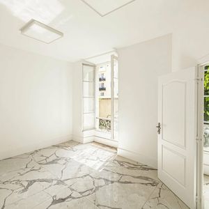 Property in Carre d'Argent