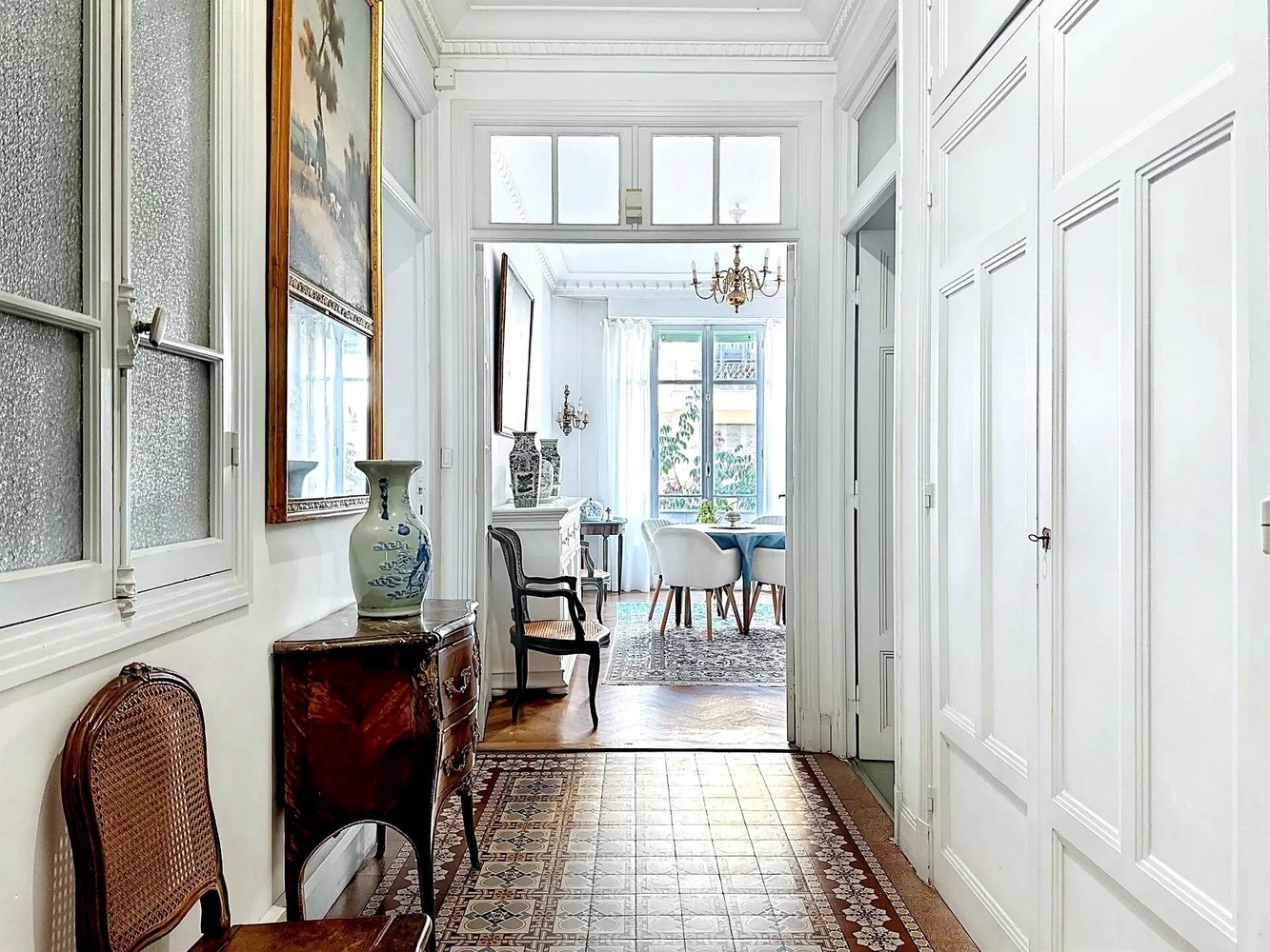 Property photo in Carre d'Or