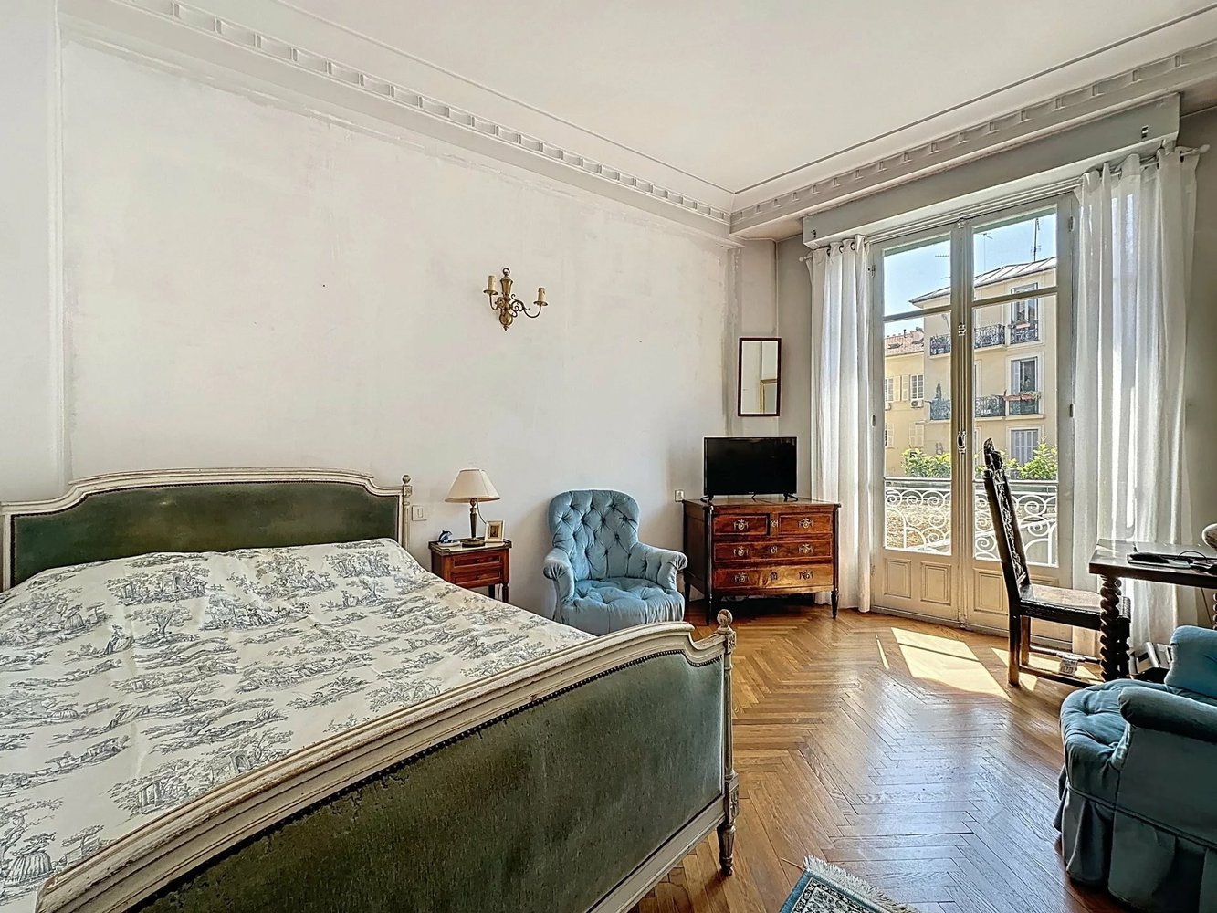 Property photo in Carre d'Or