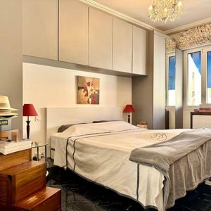 Property in Carre d'Or