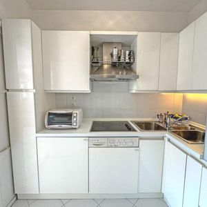 Property in Carre d'Or