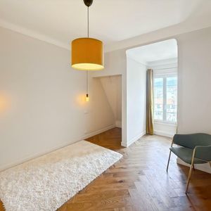 Property in Carre d'Or