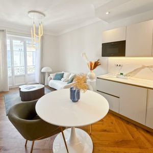 Property in Carre d'Or