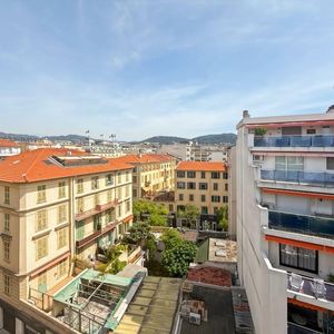 Property in Carre d'Or