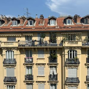 Property in Carre d'Or