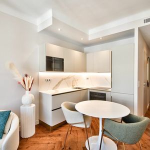 Property in Carre d'Or