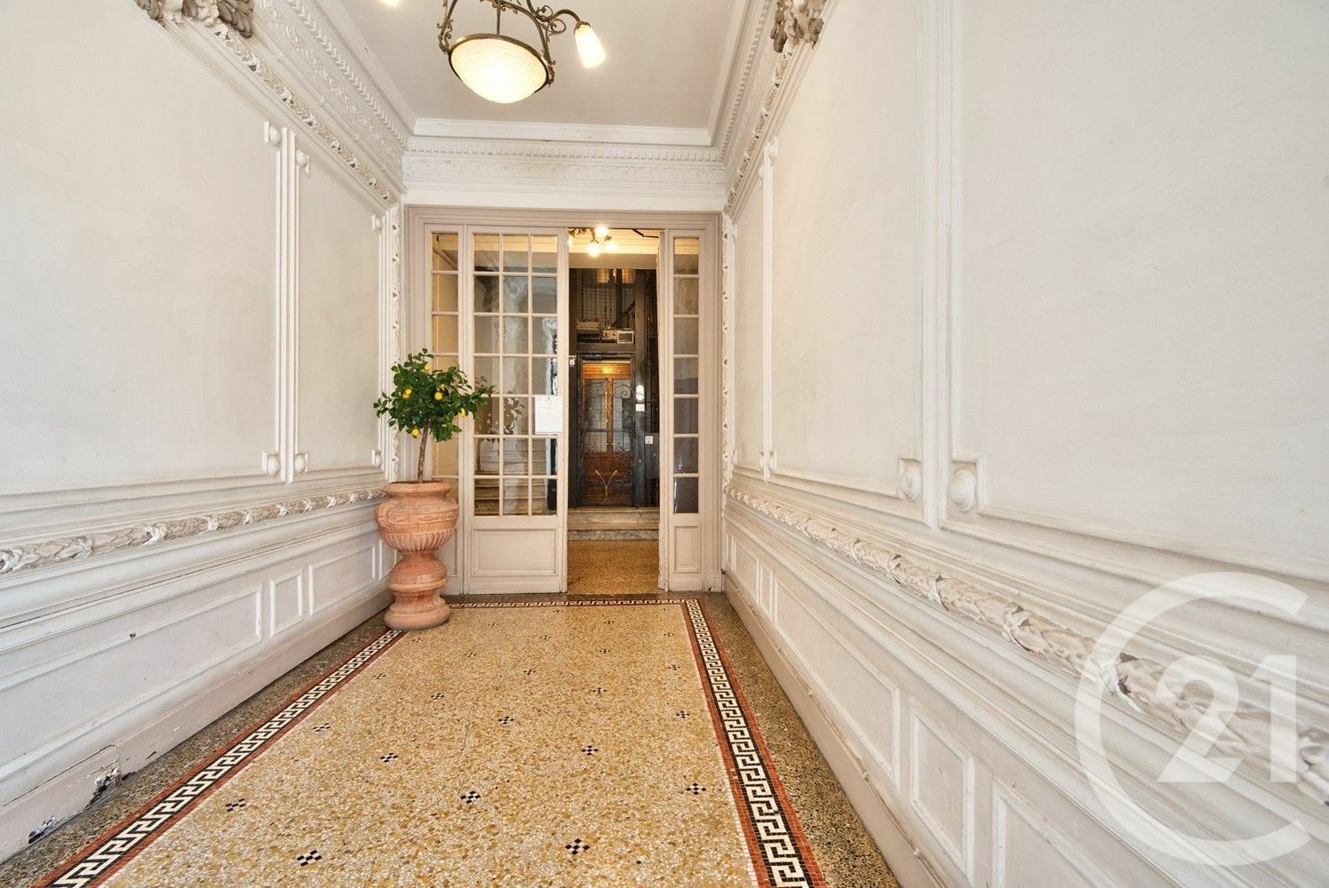 Property photo in Carre d'Or