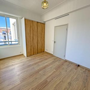 Property in Carre d'Or