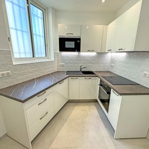 Property in Carre d'Or