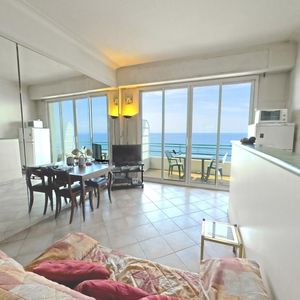 Property in Carre d'Or