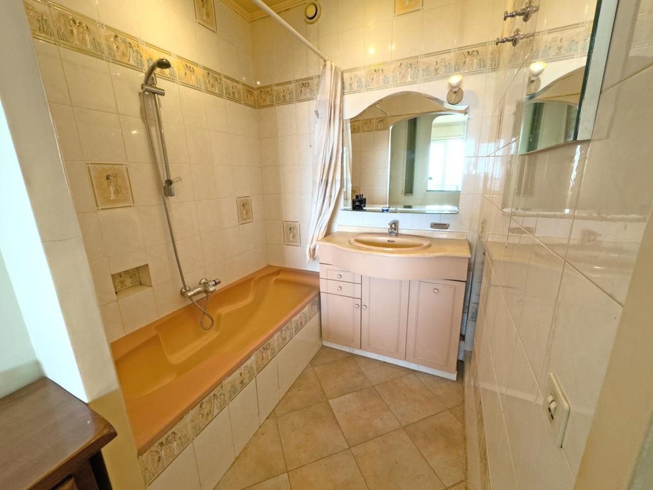 Property photo in Carre d'Or