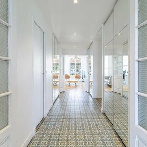 Property in Carre d'Or