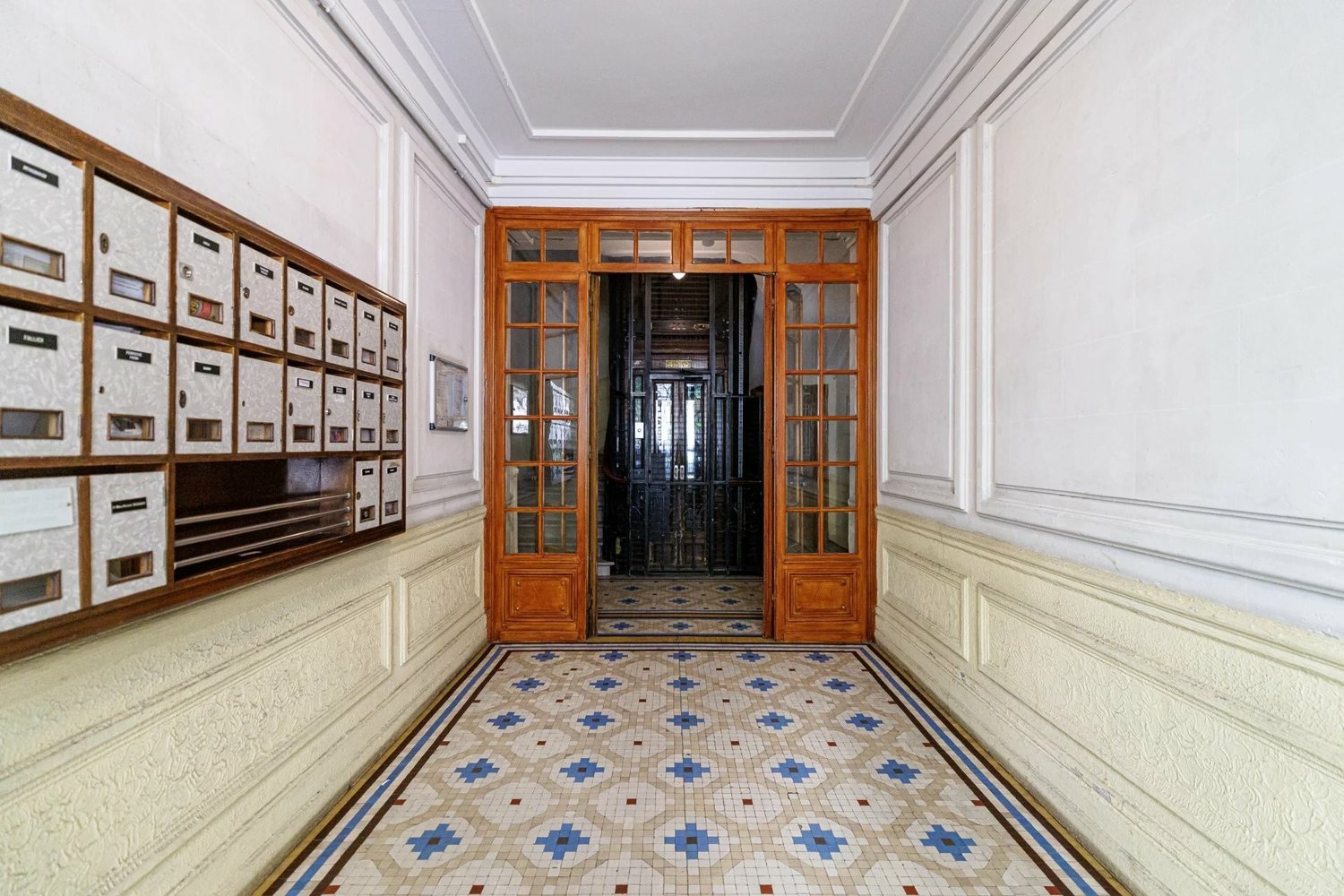 Property photo in Carre d'Or