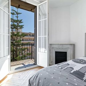 Property in Carre d'Or