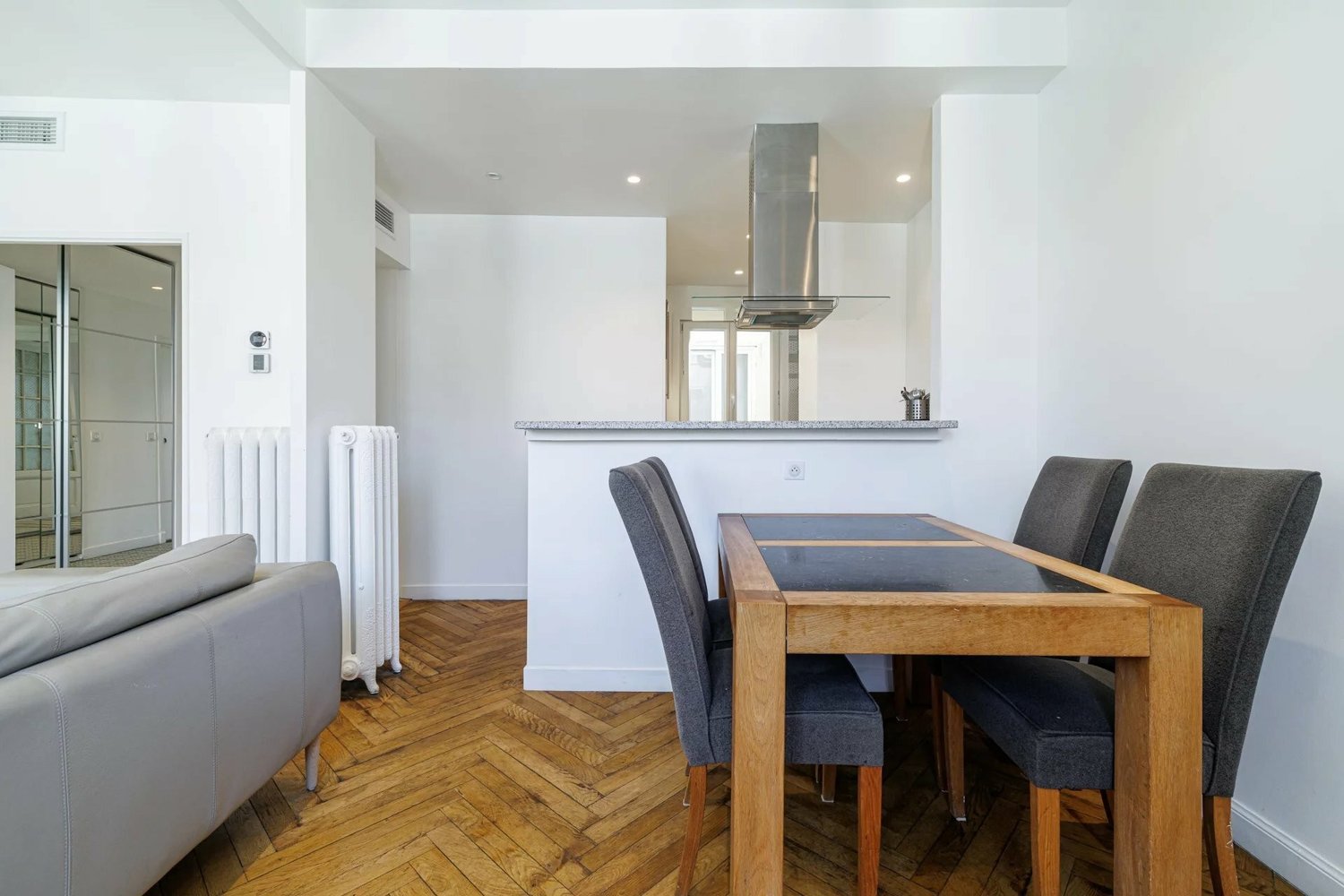 Property photo in Carre d'Or