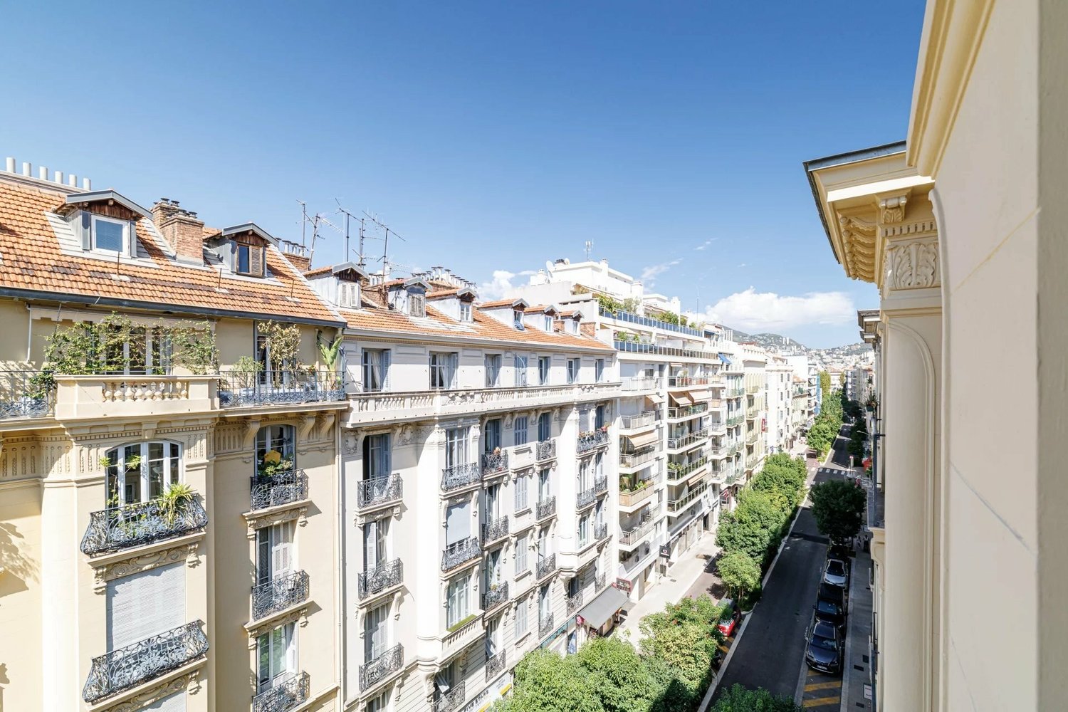 Property photo in Carre d'Or