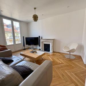 Property in Carre d'Or