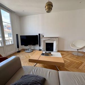 Property in Carre d'Or