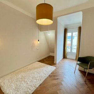 Property in Carre d'Or