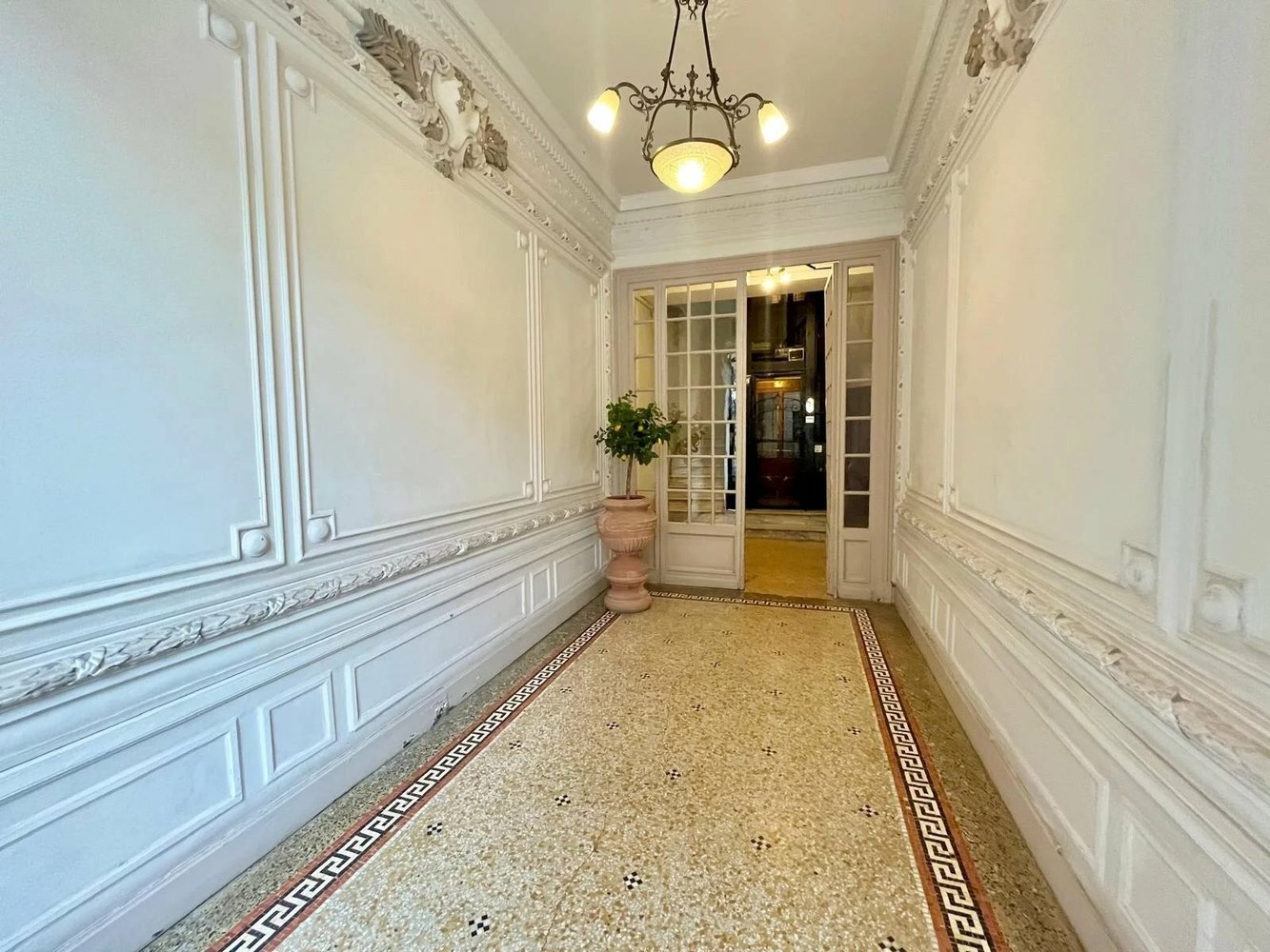 Property photo in Carre d'Or