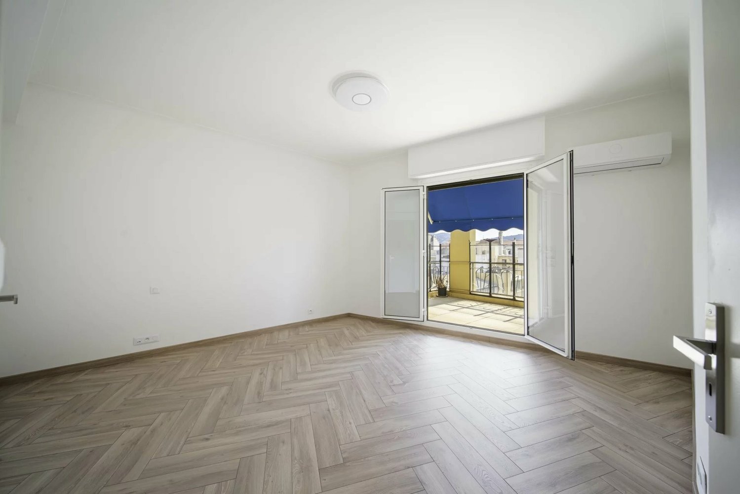 Property photo in Musicians Quarter