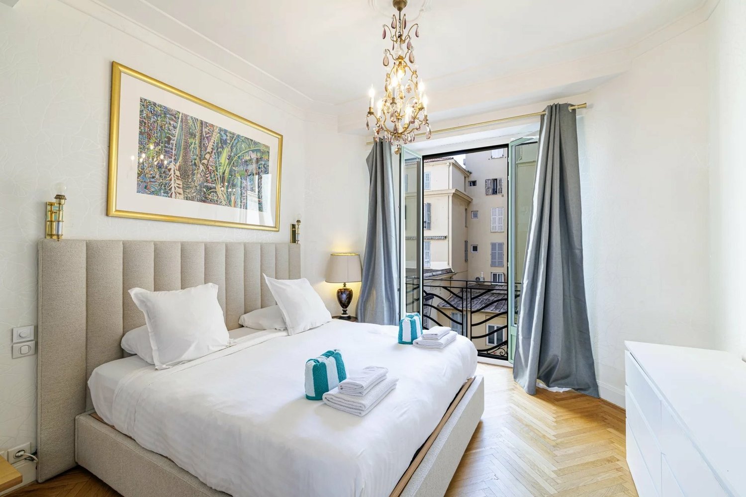 Property photo in Carre d'Or